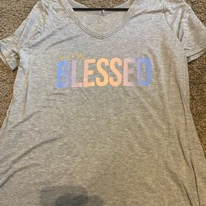 Womens V-neck size M